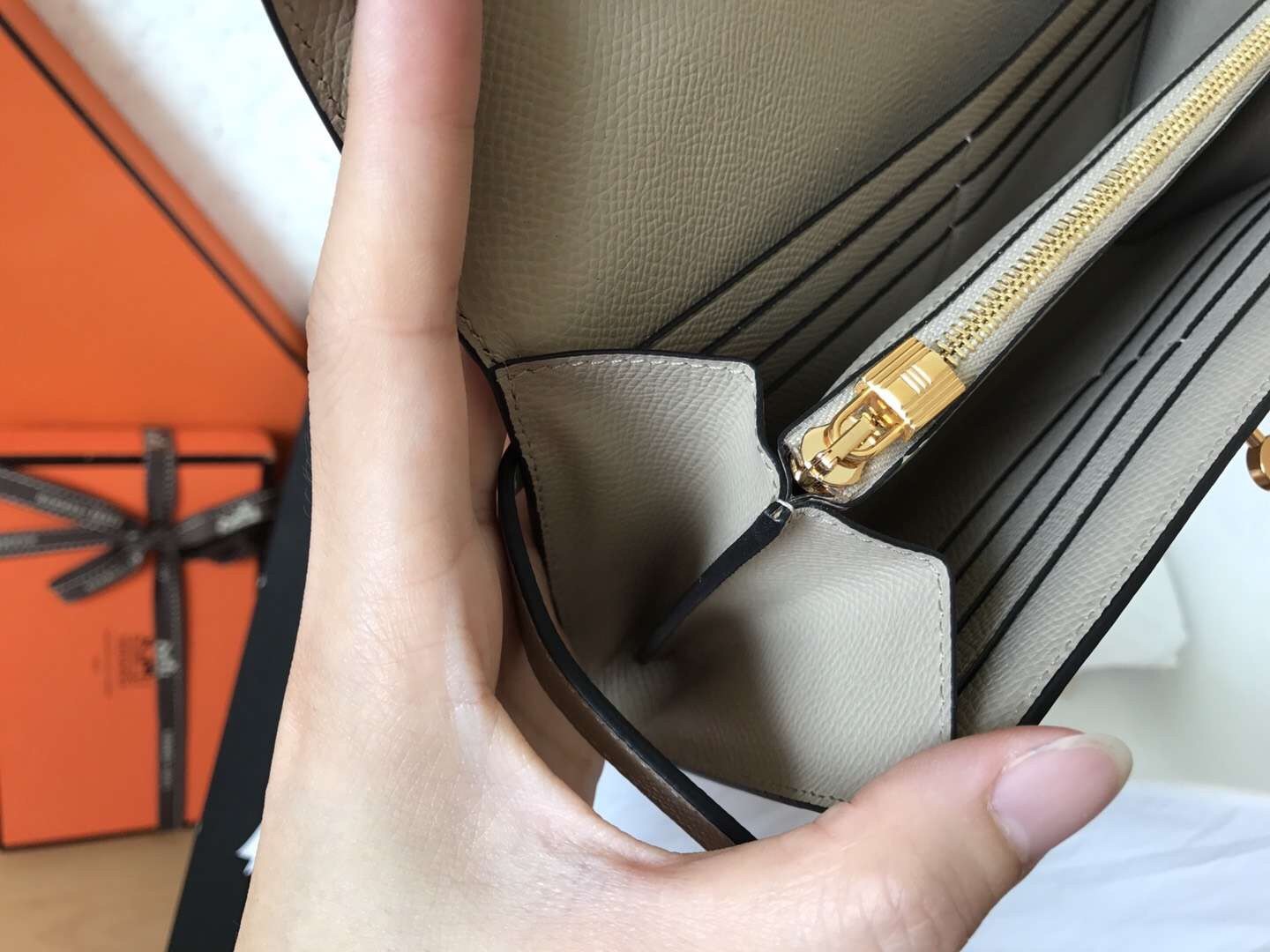 H**mes kelly classic long wallet in grey epsom leather
