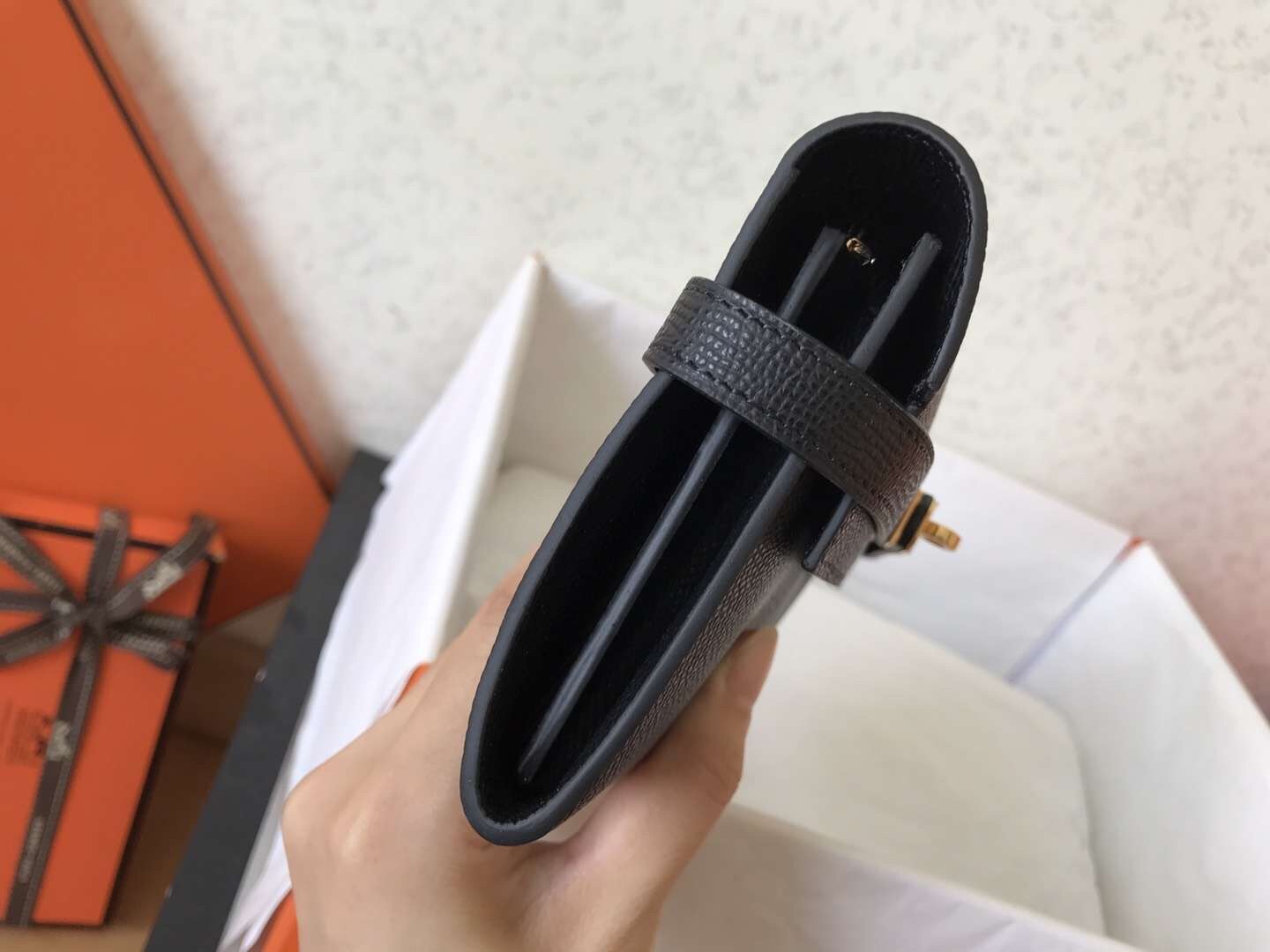 H**mes kelly classic long wallet in black epsom leather