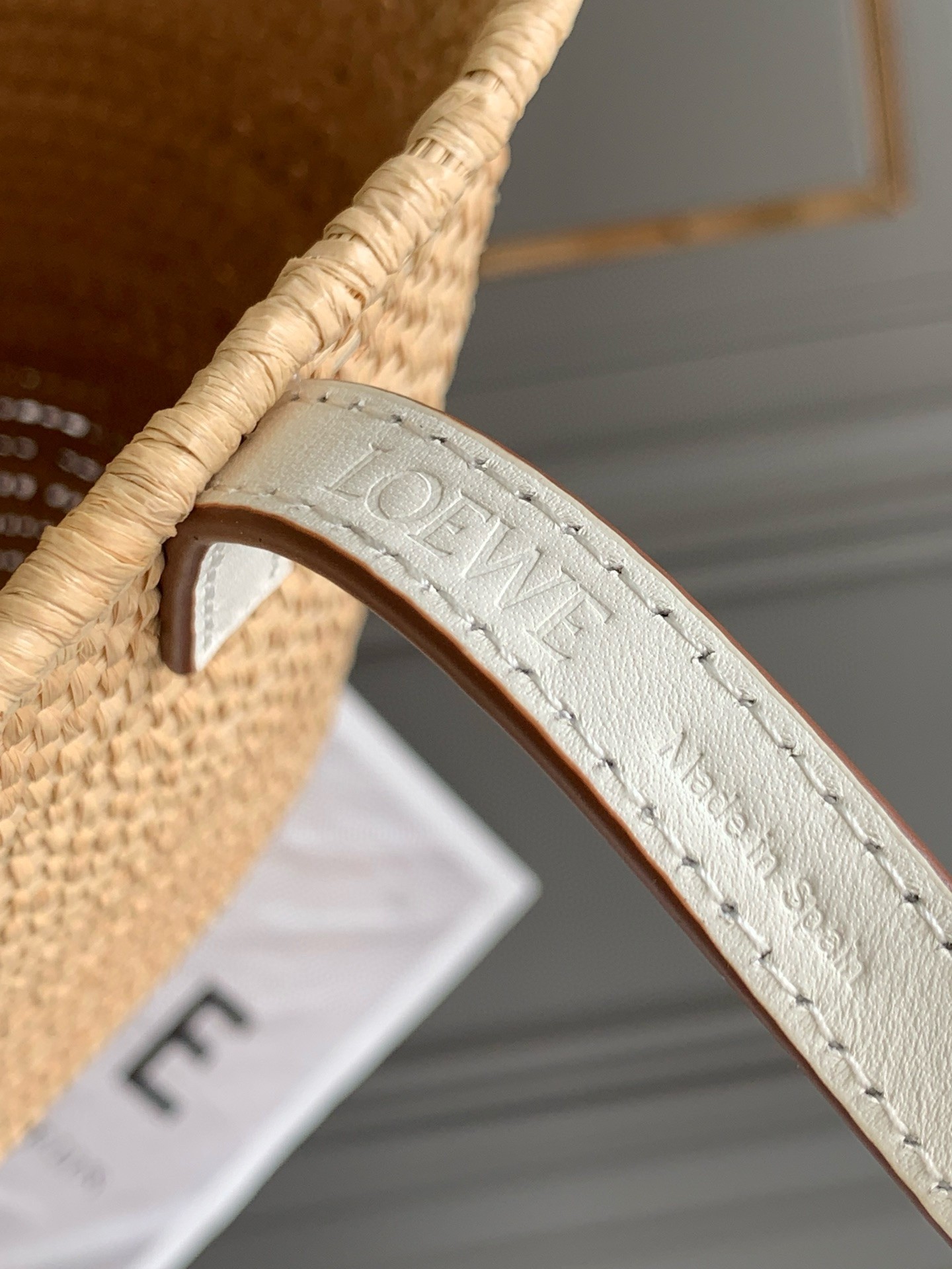 L0ew* small square basket bag in raffia and white calfskin
