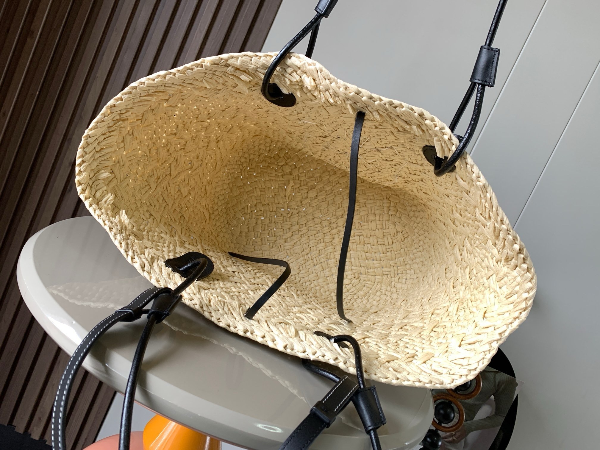 L0ew* medium anagram basket bag in iraca palm and black calfskin