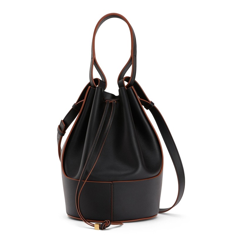 L0ew* medium balloon bucket bag in black calfskin