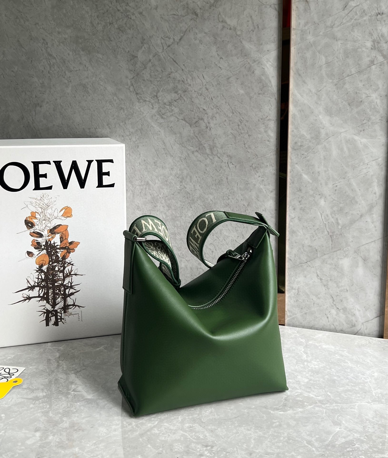 L0ew* cubi small bag in green calfskin and jacquard