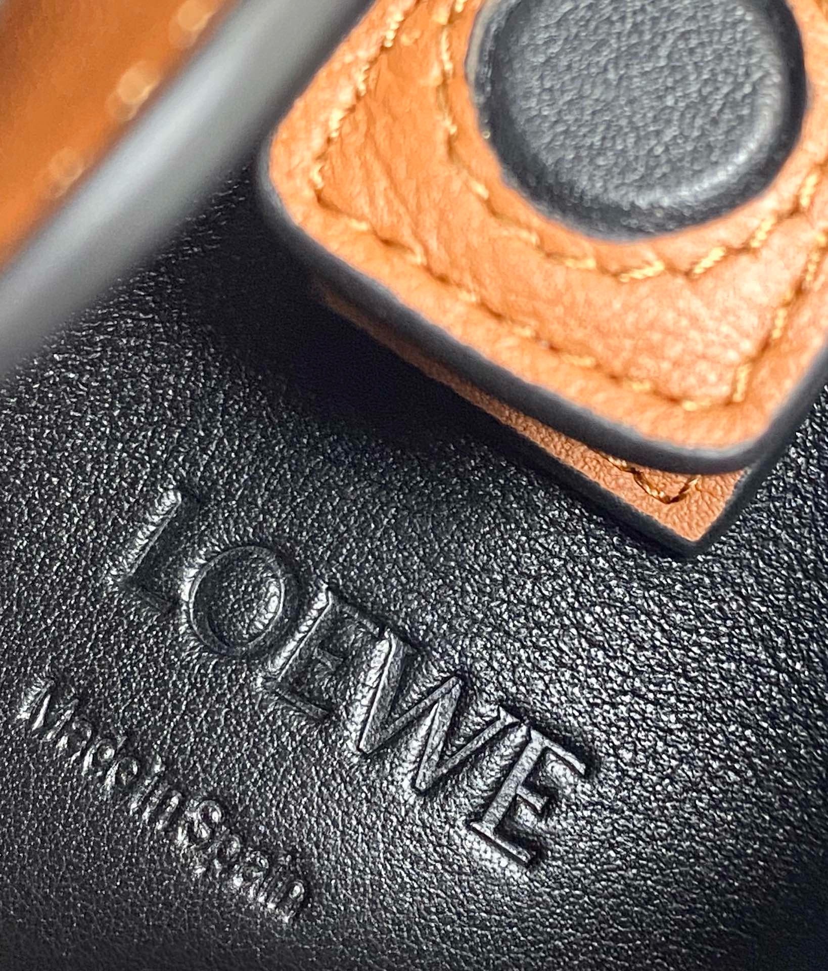 L0ew* elephant pocket in brown calfskin