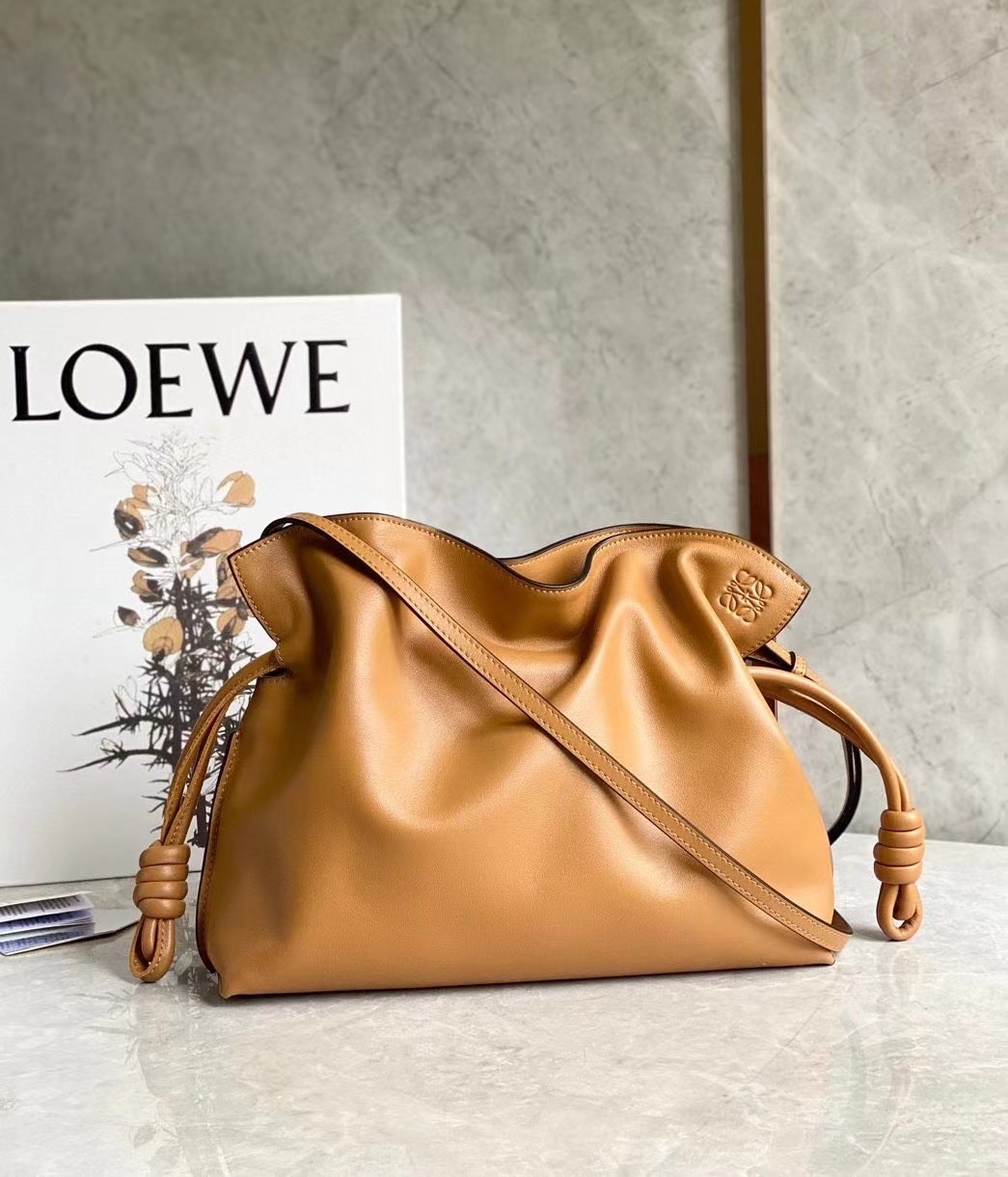 L0ew* flamenco clutch in brown nappa leather