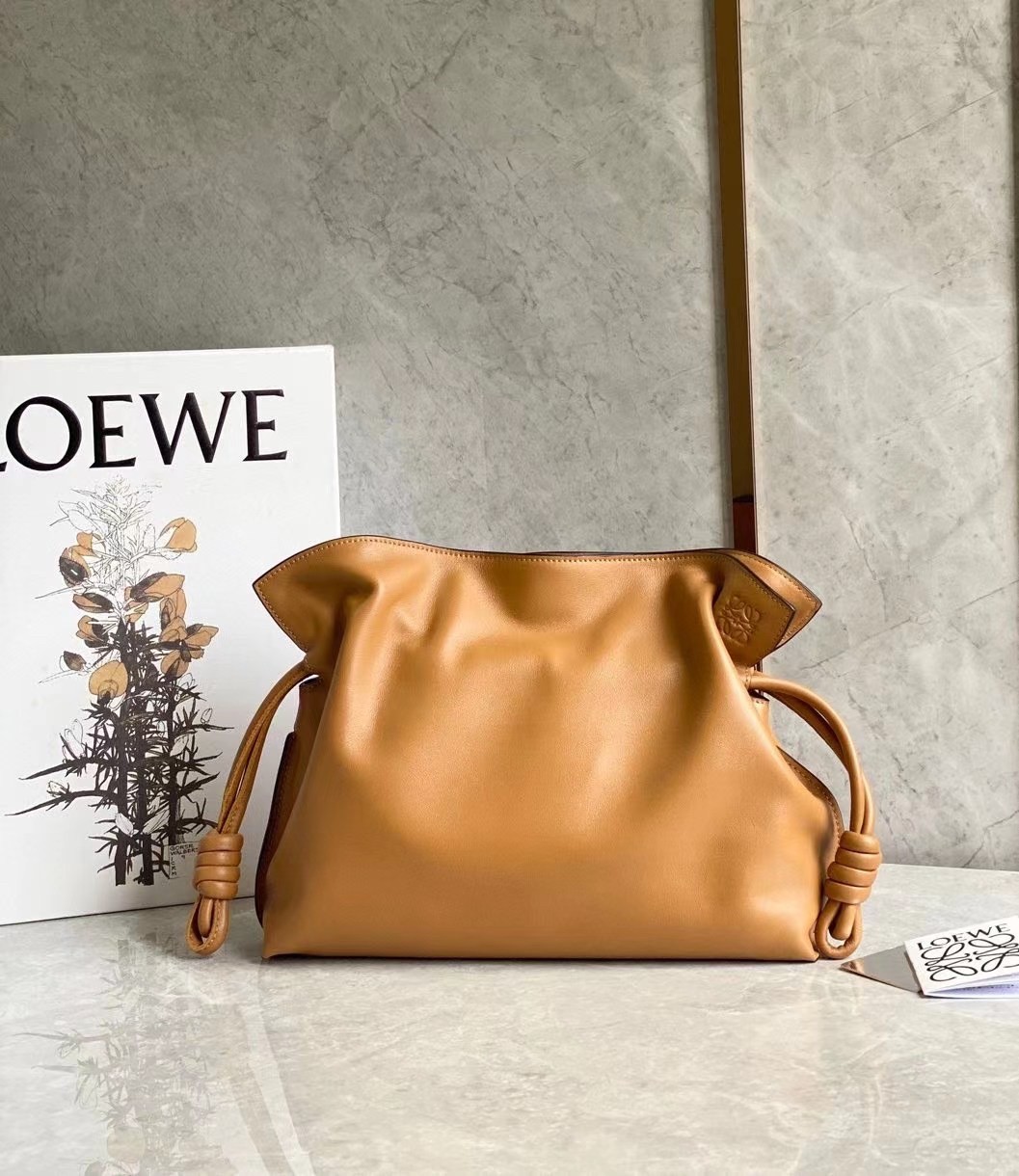 L0ew* flamenco clutch in brown nappa leather
