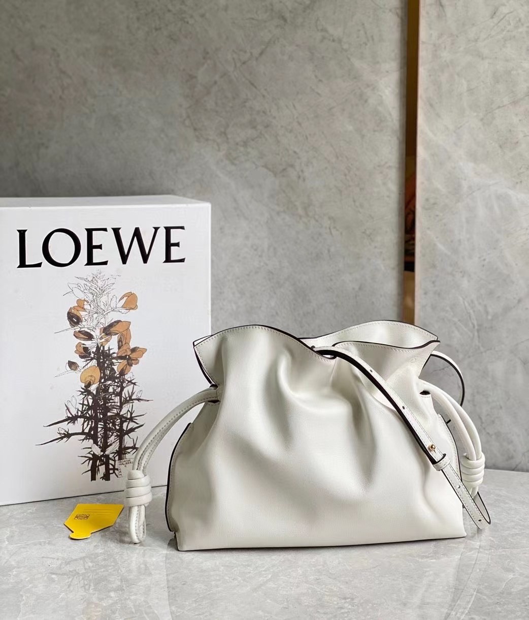 L0ew* flamenco clutch in white nappa leather