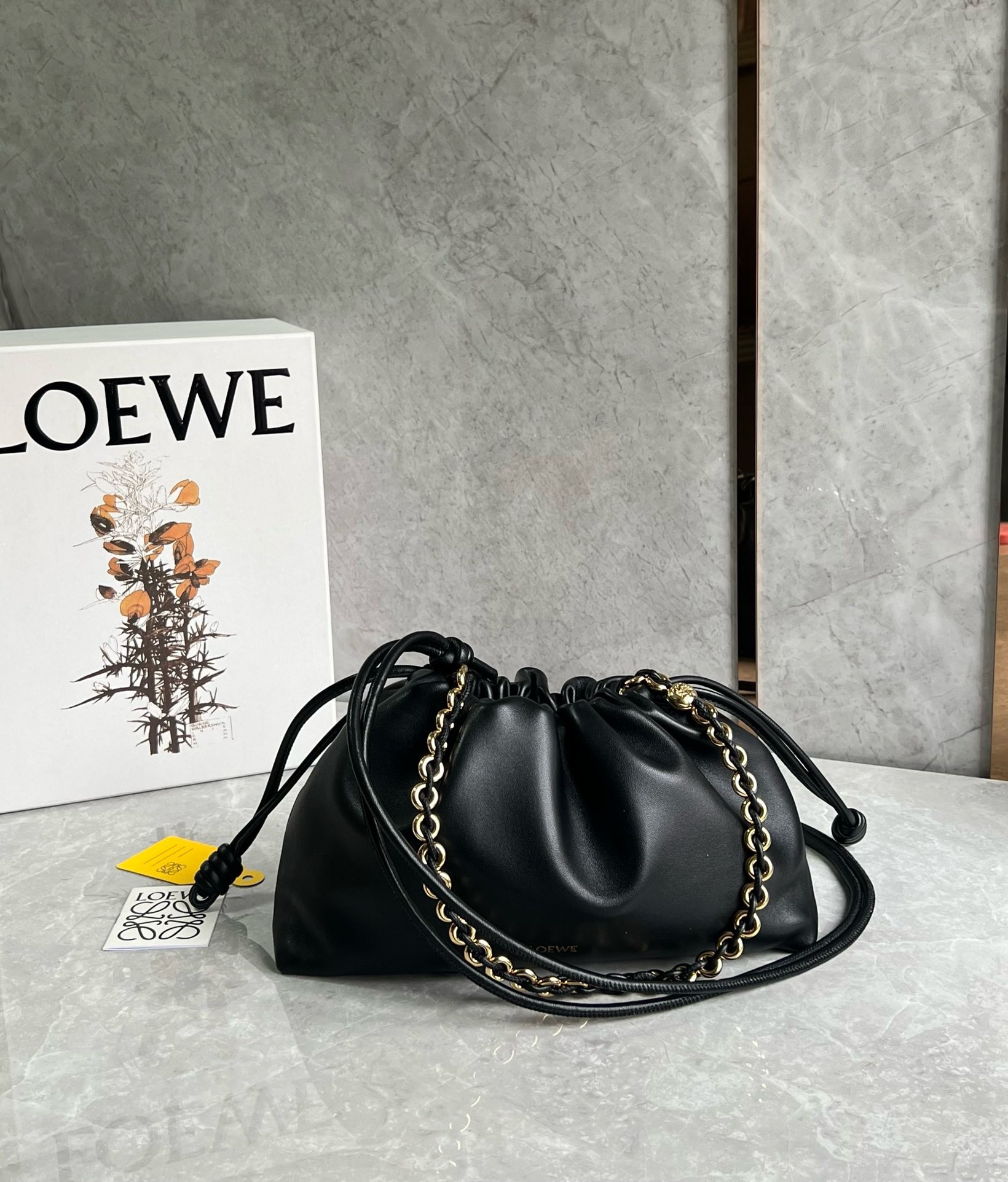 L0ew* flamenco purse in black nappa lambskin