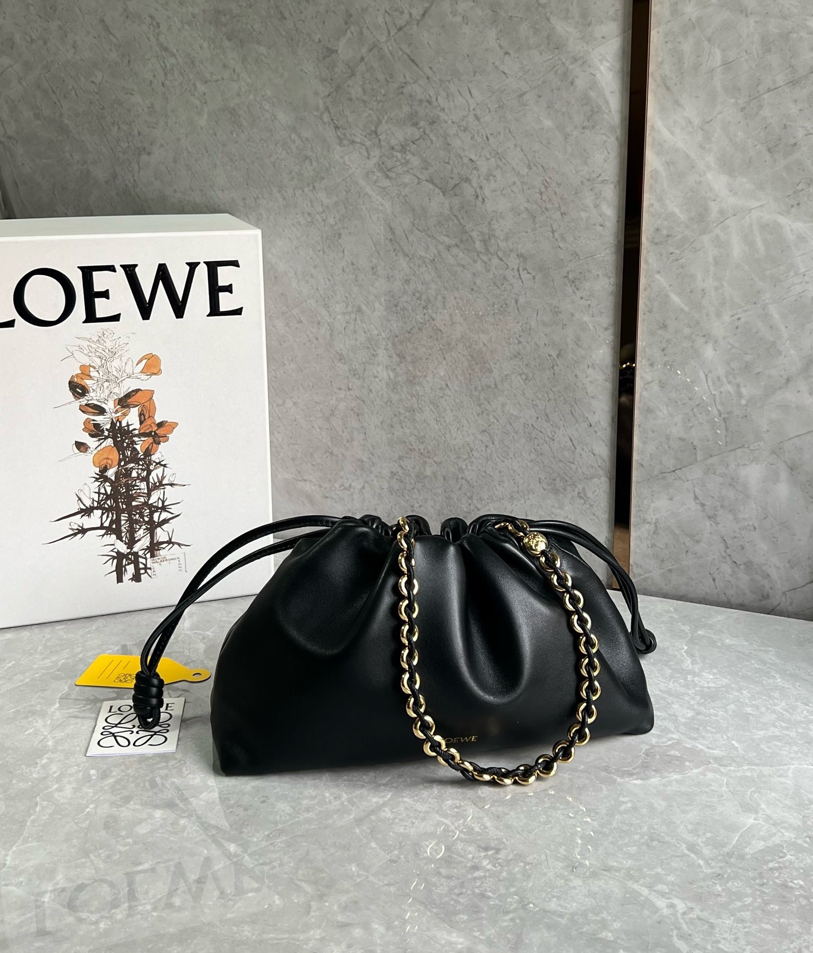 L0ew* flamenco purse in black nappa lambskin