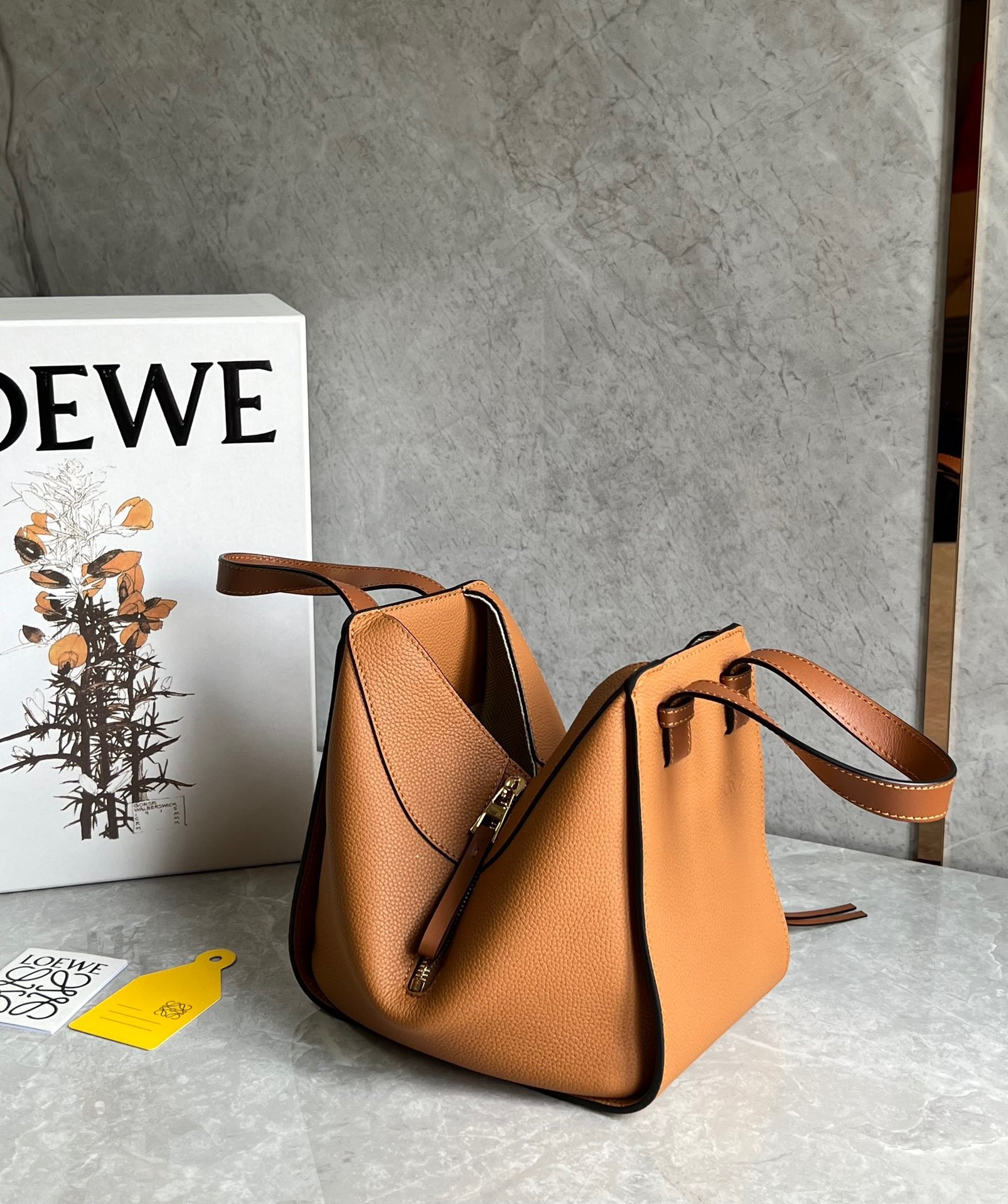 L0ew* compact hammock bag in light caramel grained calfskin