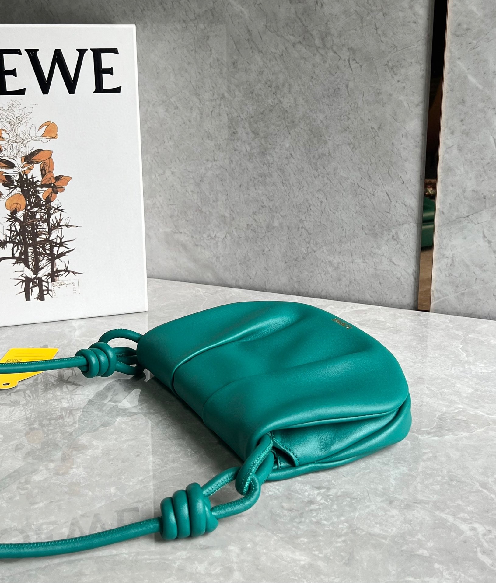 L0ew* paseo satchel bag in green nappa leather