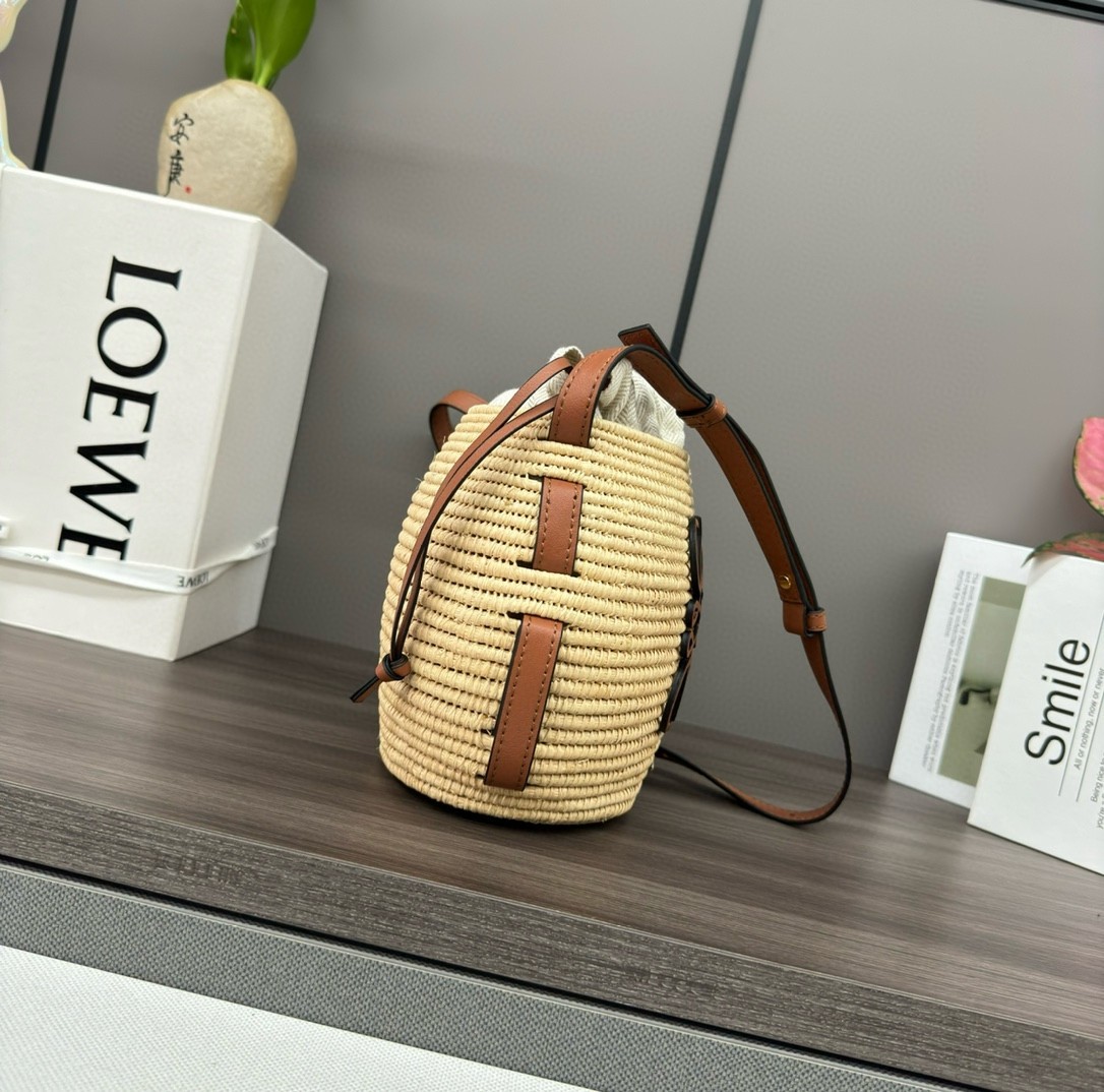 L0ew* x paula’s ibiza raffia beehive basket bag