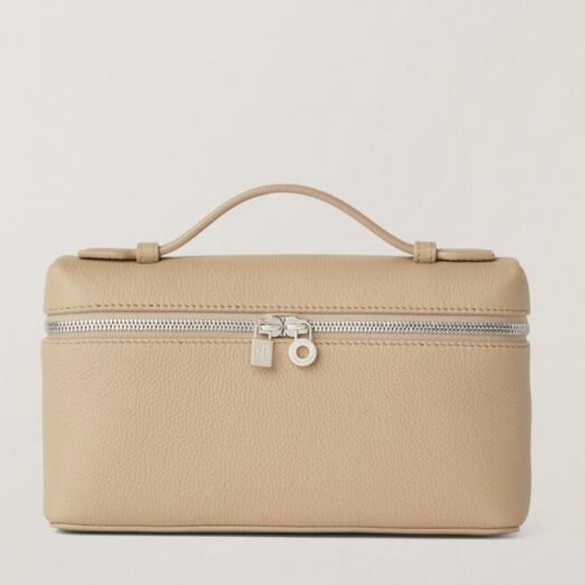 L**o p*ana extra pocket pouch l19 in beige grained leather