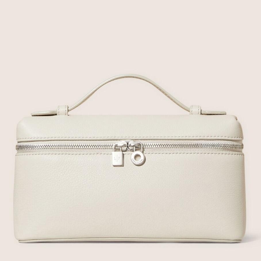 L**o p*ana extra pocket pouch l19 in white grained leather