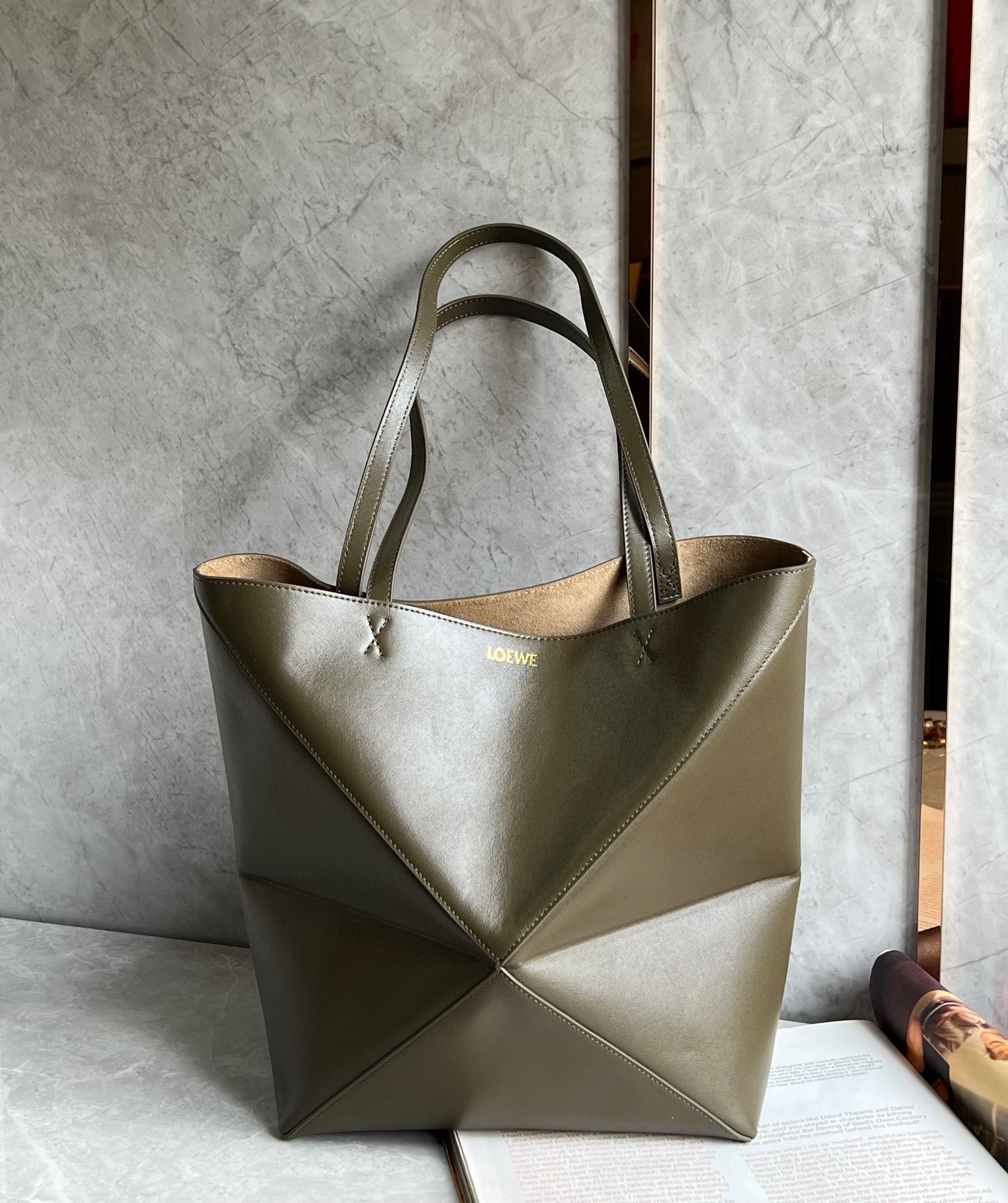 L0ew* large puzzle fold tote bag in dark green calfskin