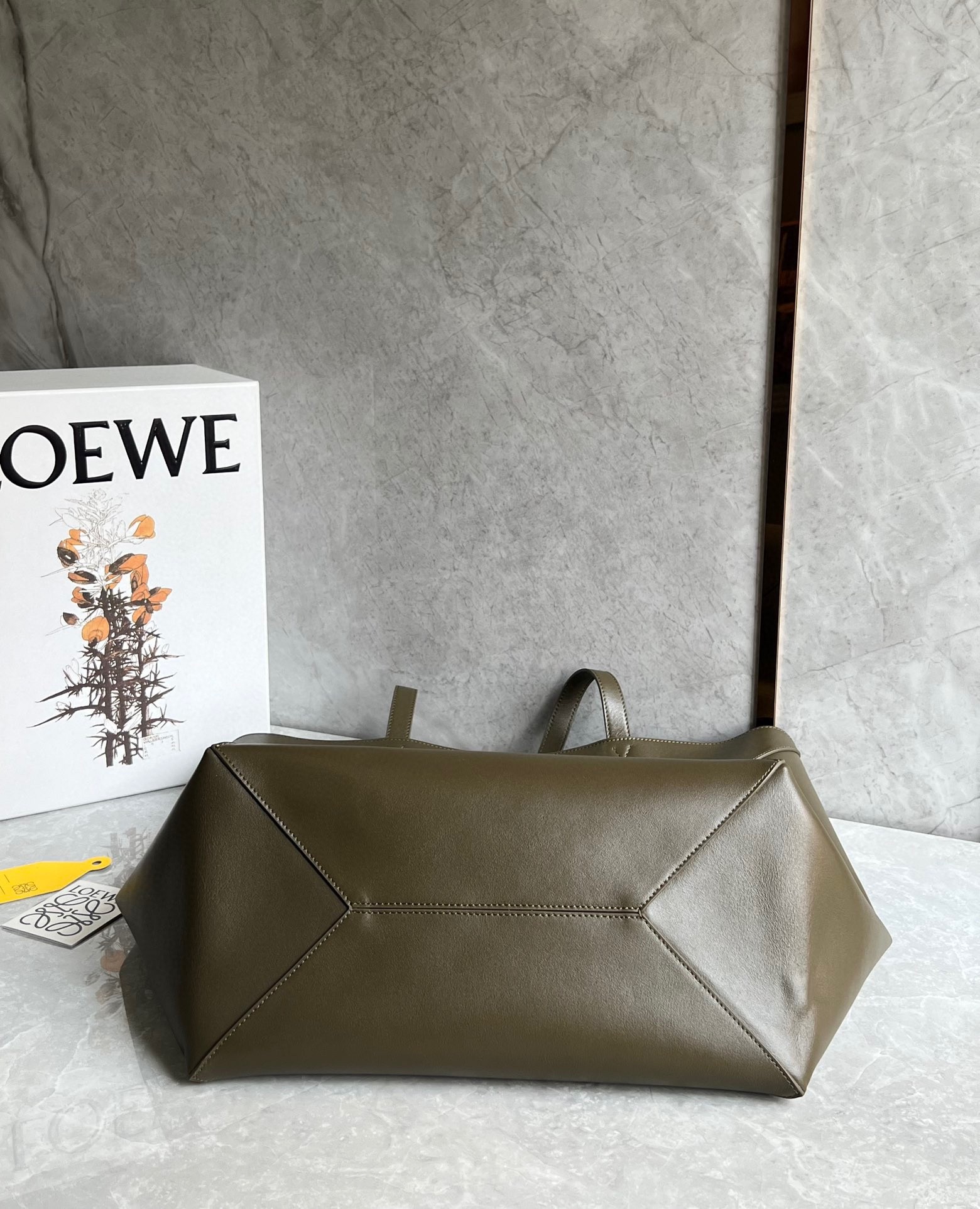 L0ew* large puzzle fold tote bag in dark green calfskin