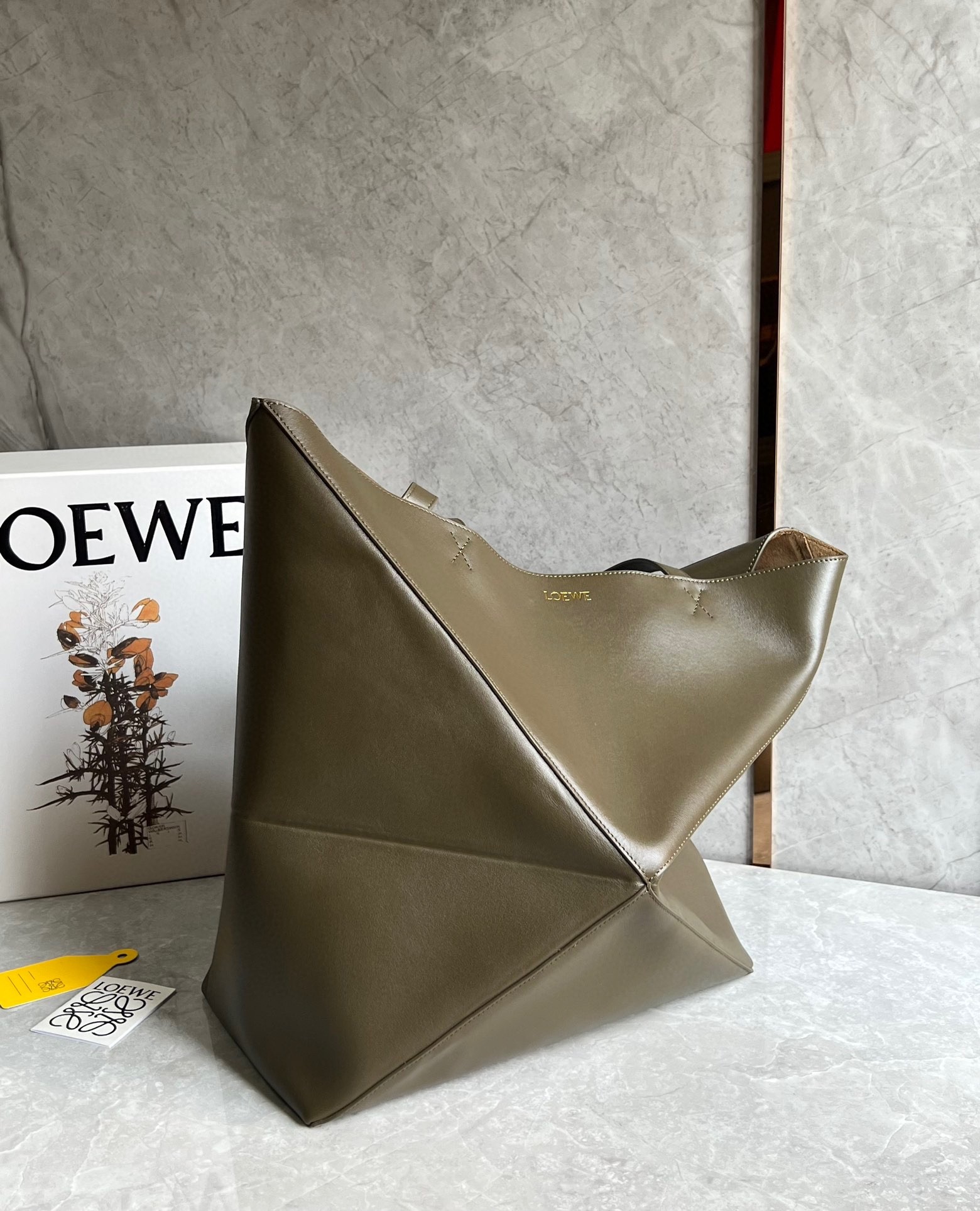 L0ew* large puzzle fold tote bag in dark green calfskin