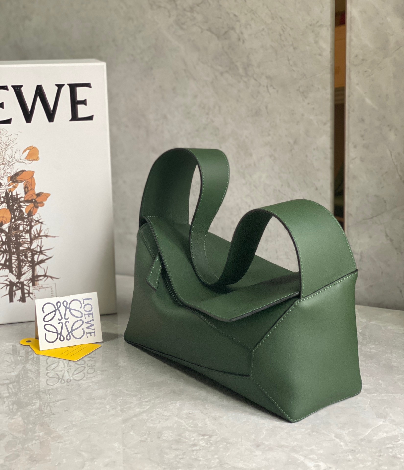 L0ew* puzzle hobo bag in vintage khaki nappa calfskin