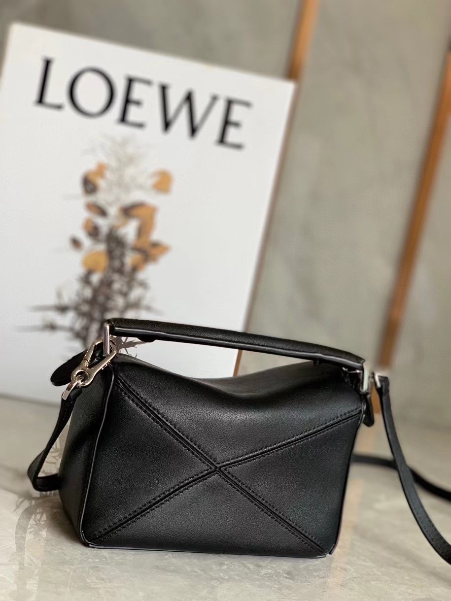 L0ew* mini puzzle bag in black calfskin leather