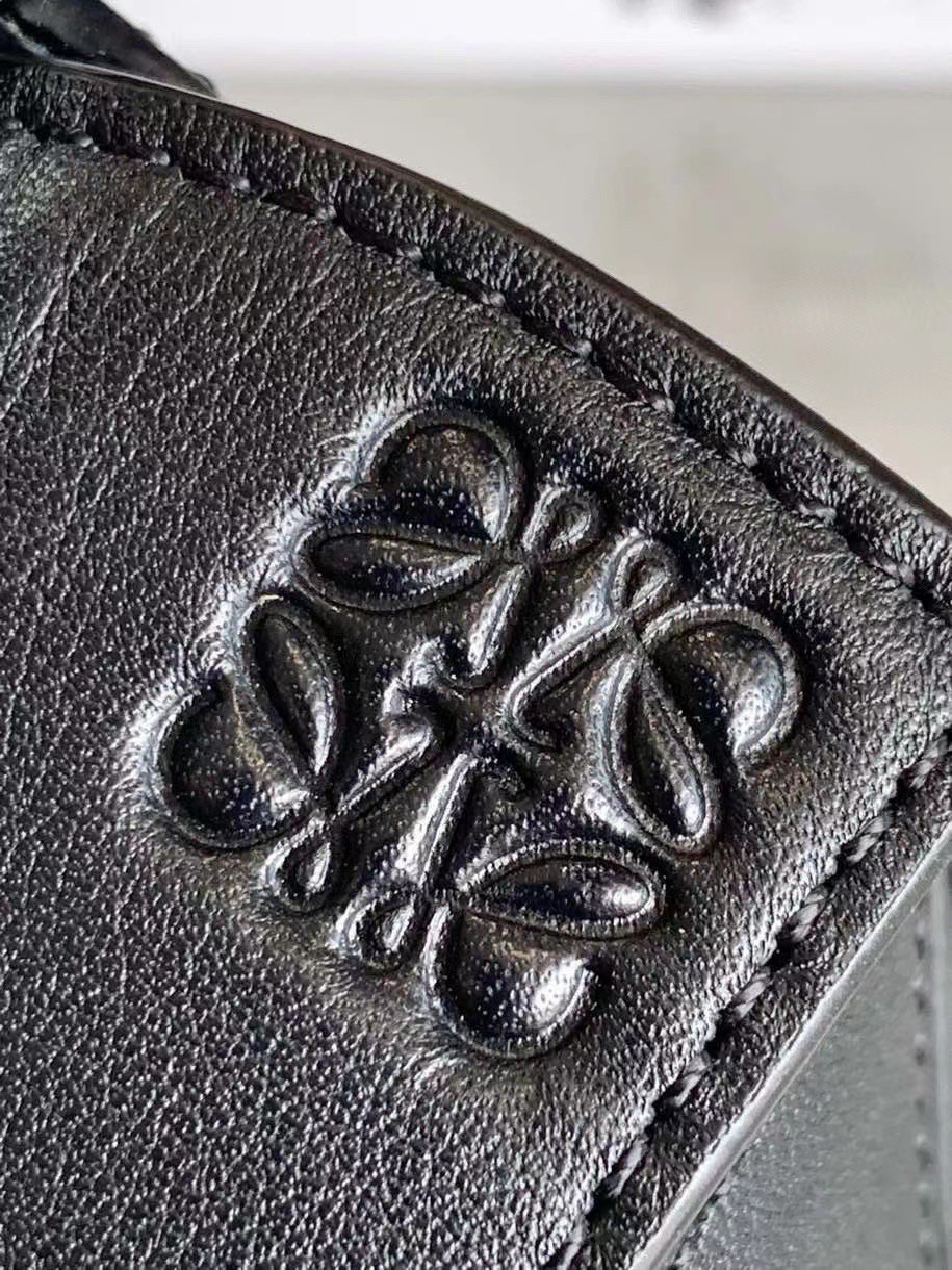 L0ew* mini puzzle bag in black calfskin leather