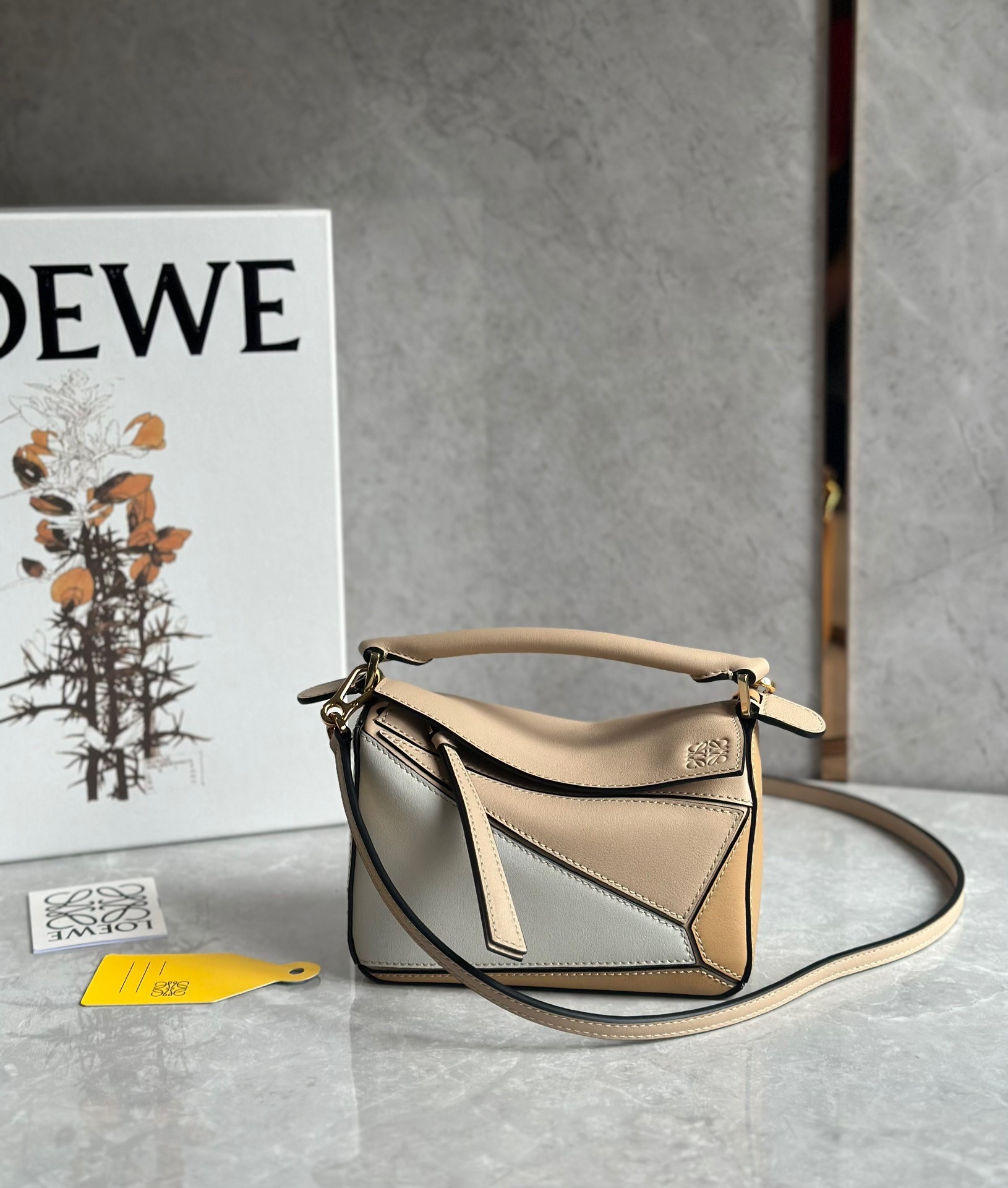 L0ew* puzzle mini bag in white/warm desert calfskin