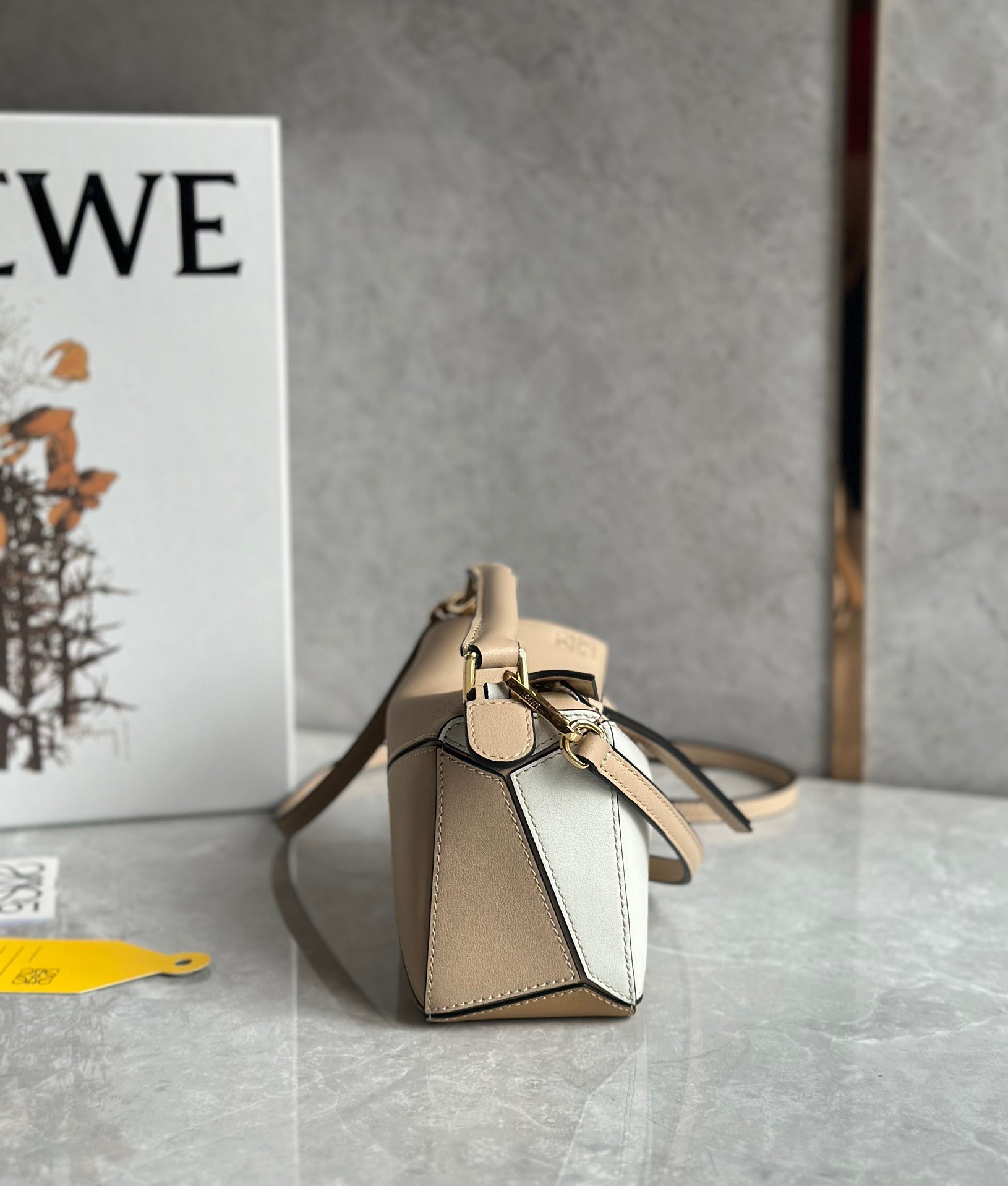 L0ew* puzzle mini bag in white/warm desert calfskin