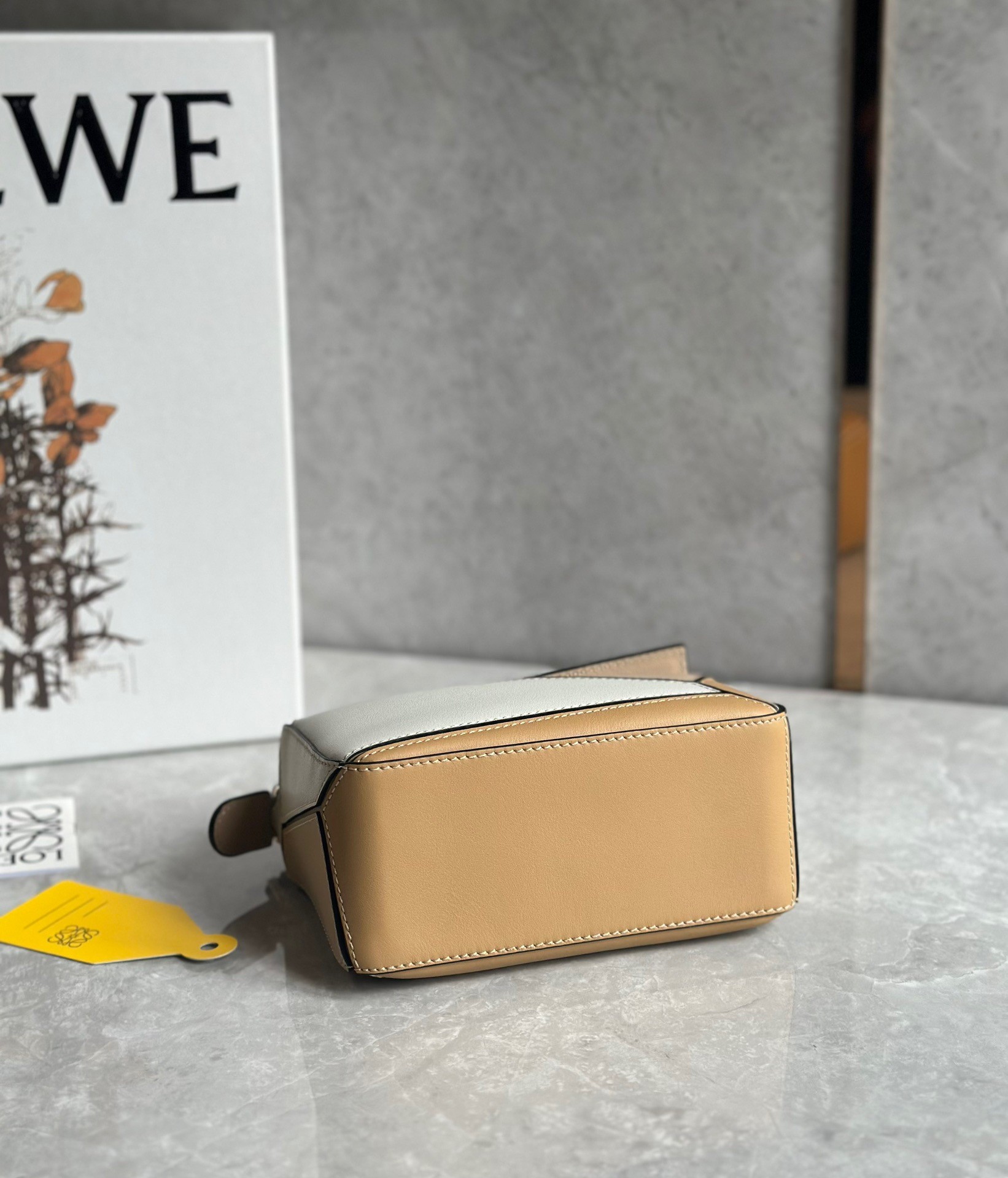 L0ew* puzzle mini bag in white/warm desert calfskin
