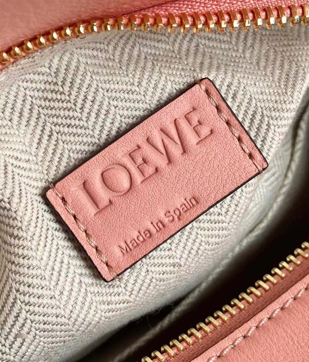 L0ew* puzzle small bag in blossom calfskin leather