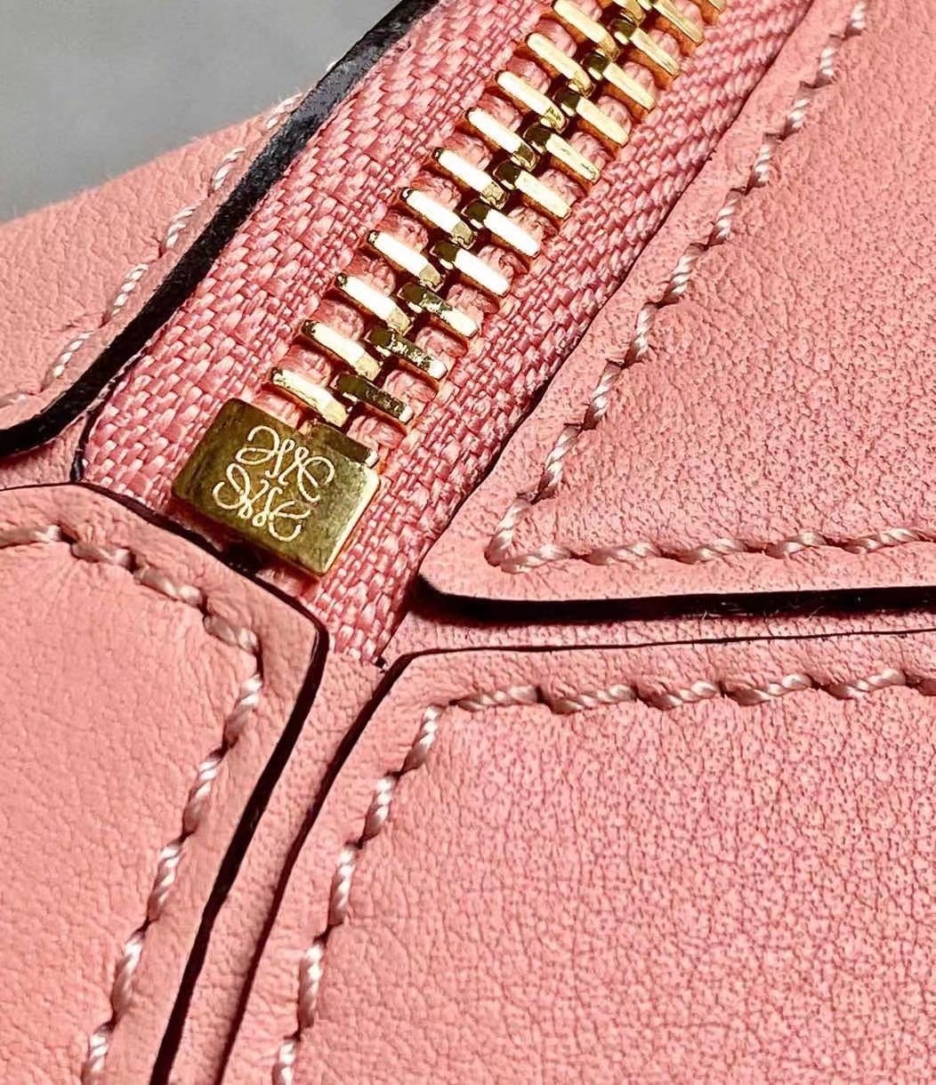 L0ew* puzzle small bag in blossom calfskin leather