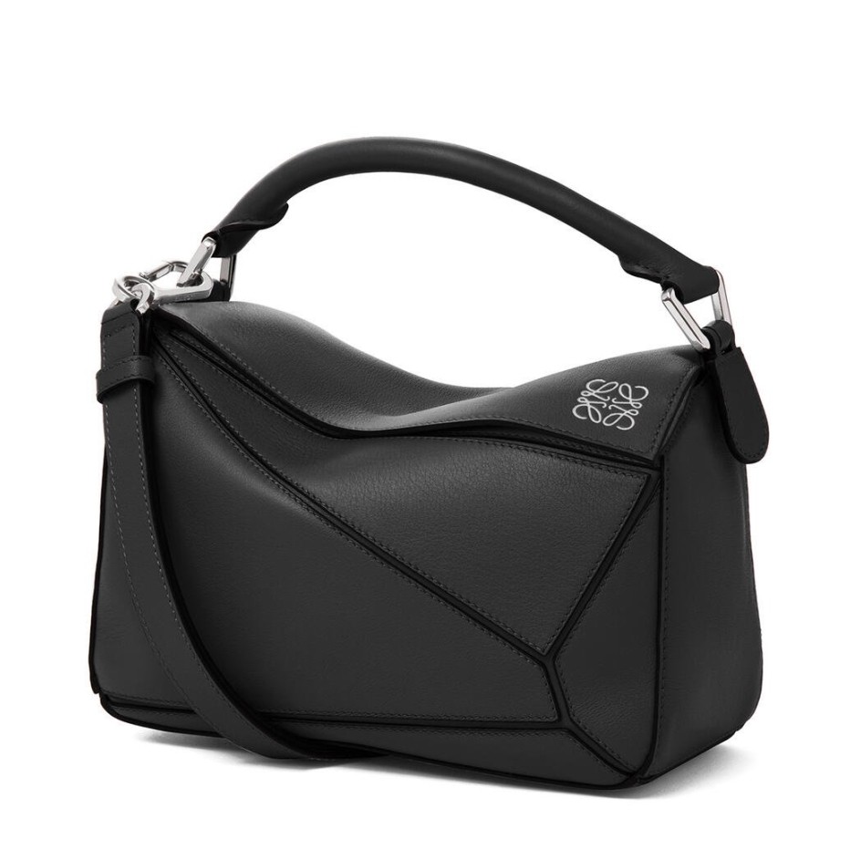 L0ew* small puzzle bag in black calfskin leather