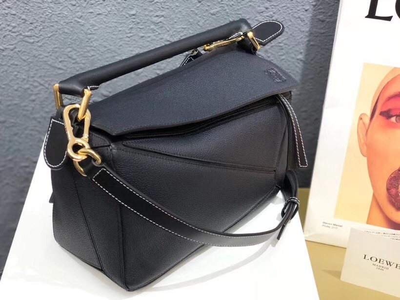 L0ew* small puzzle bag in dark blue grained calfskin