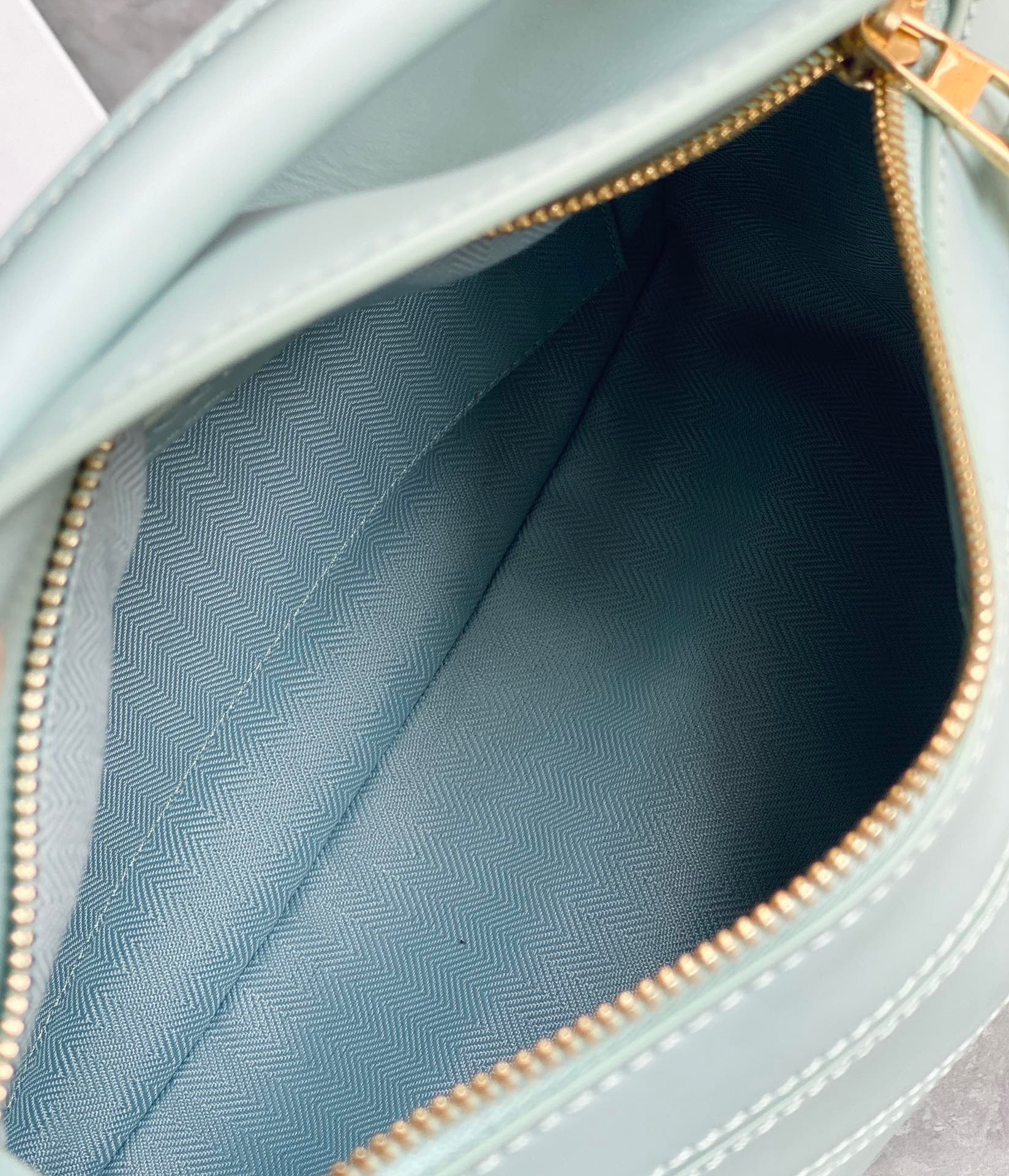 L0ew* puzzle small bag in aquamarine satin calfskin