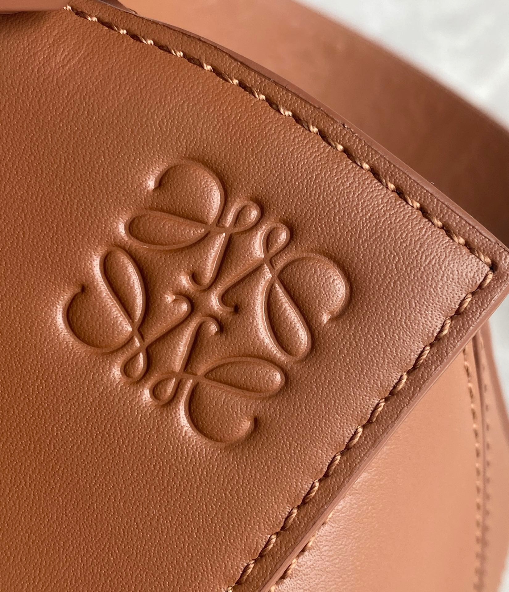 L0ew* puzzle small bag in brown satin calfskin
