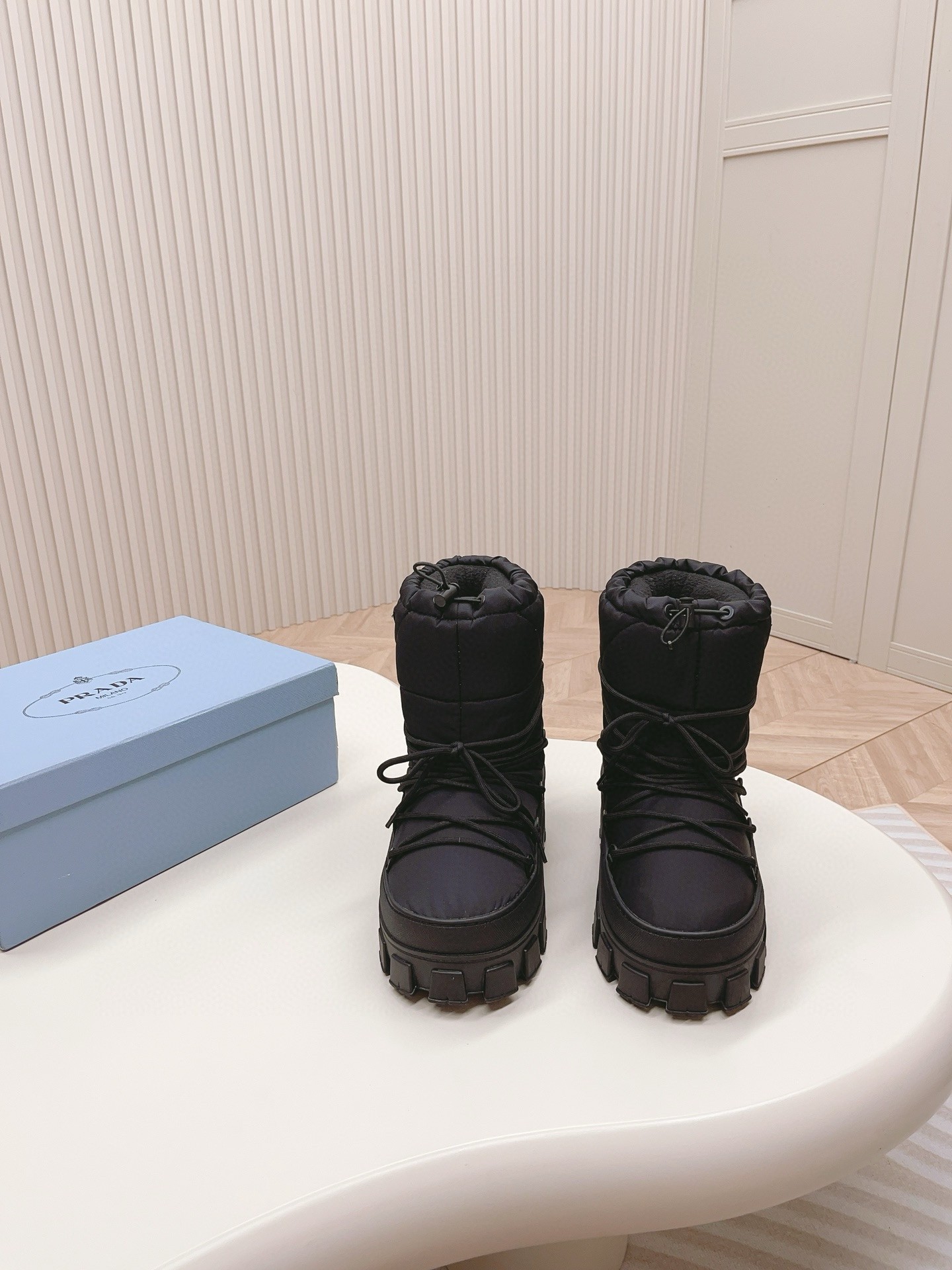 Pra*a gabardine après-ski boots in black nylon