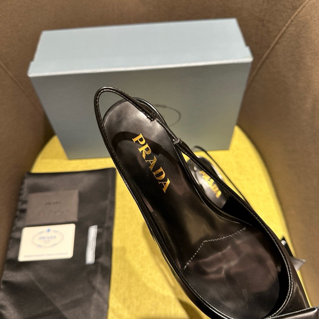Pra*a slingback pumps 45mm in black brushed leather