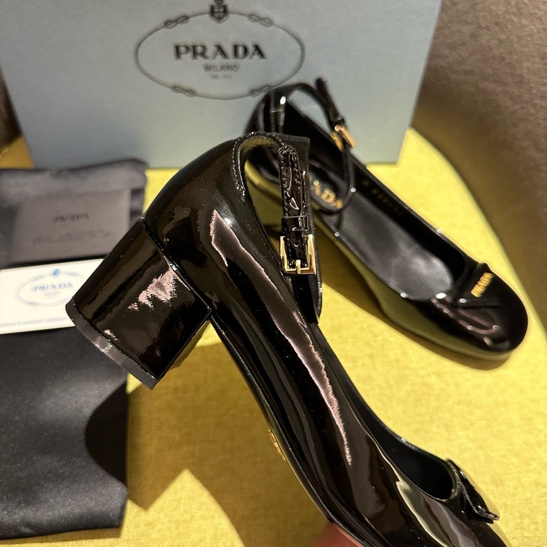 Pra*a pumps 35mm in black patent leather