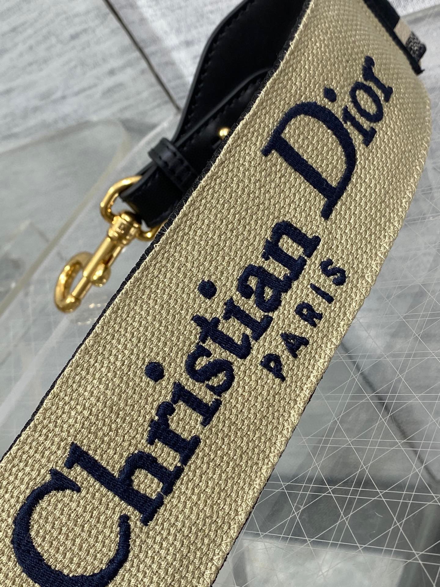 D*or shoulder strap with ring in black embroidery canvas