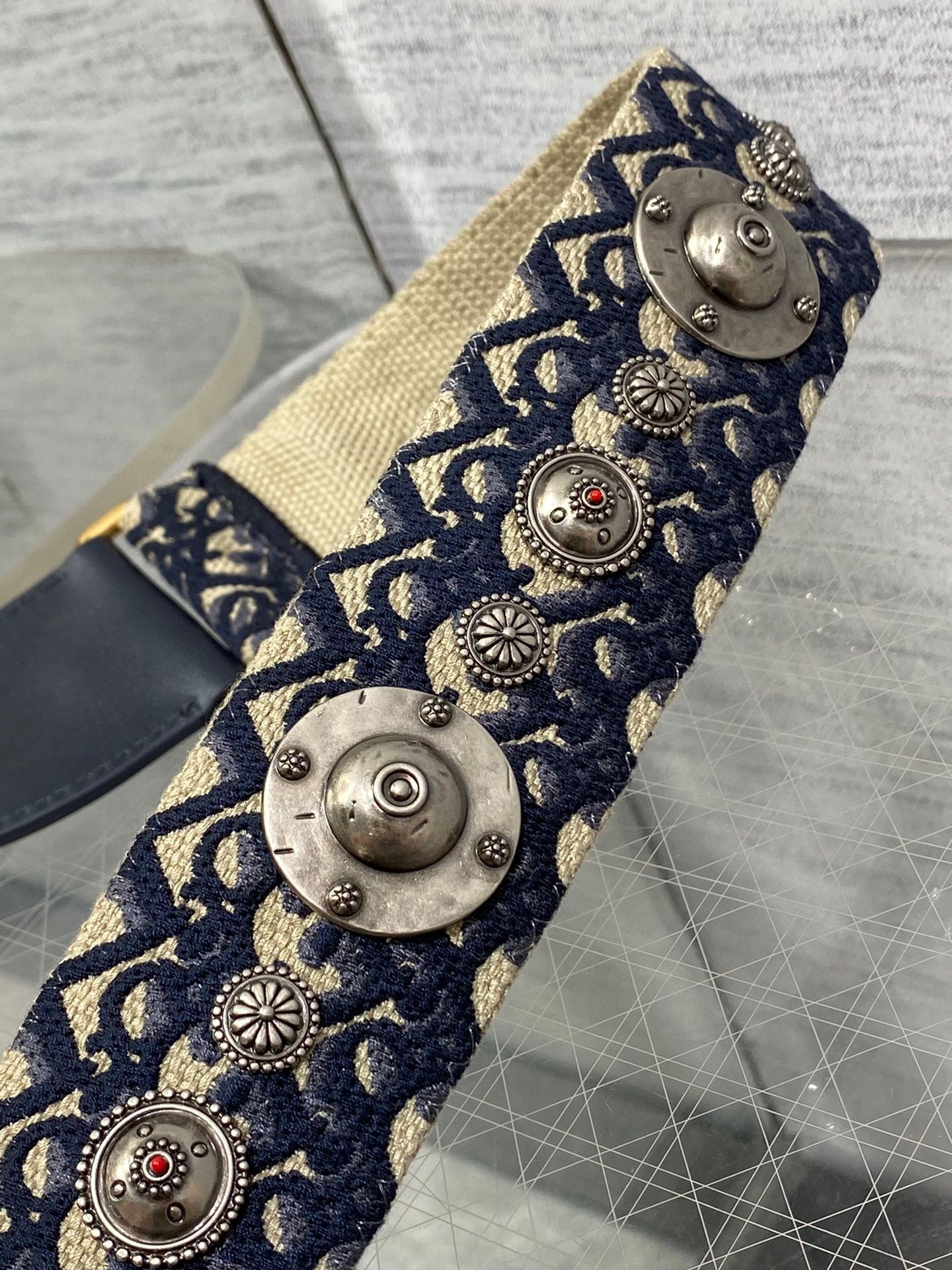 D*or shoulder strap with ring in blue oblique embroidery with medallions