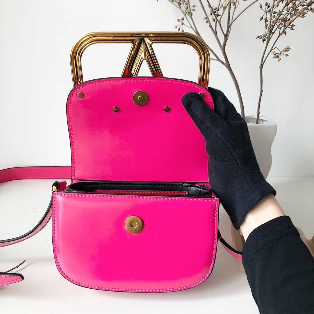 Va1e*ntin0 small s*pervee crossbody bag in azalea leather