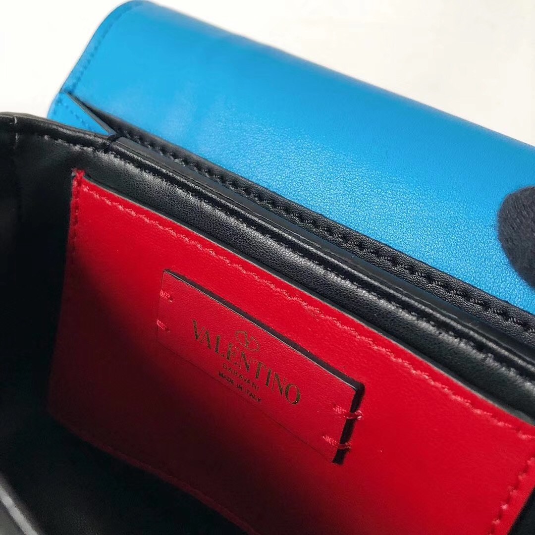 Va1e*ntin0 small s*pervee crossbody bag in neon blue leather