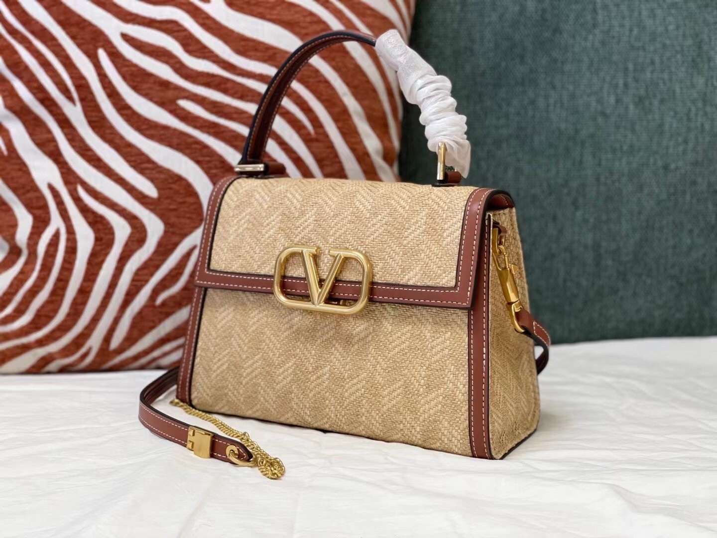 Valentino Small Vsling Handbag In Chevron Raffia