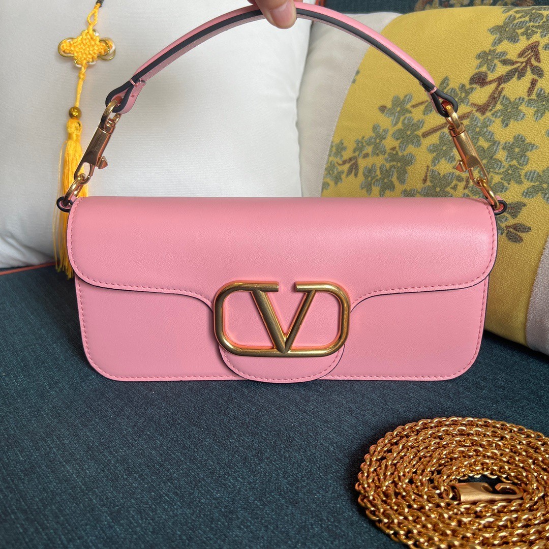 Va1e*ntin0 loco large shoulder bag in pink calfskin