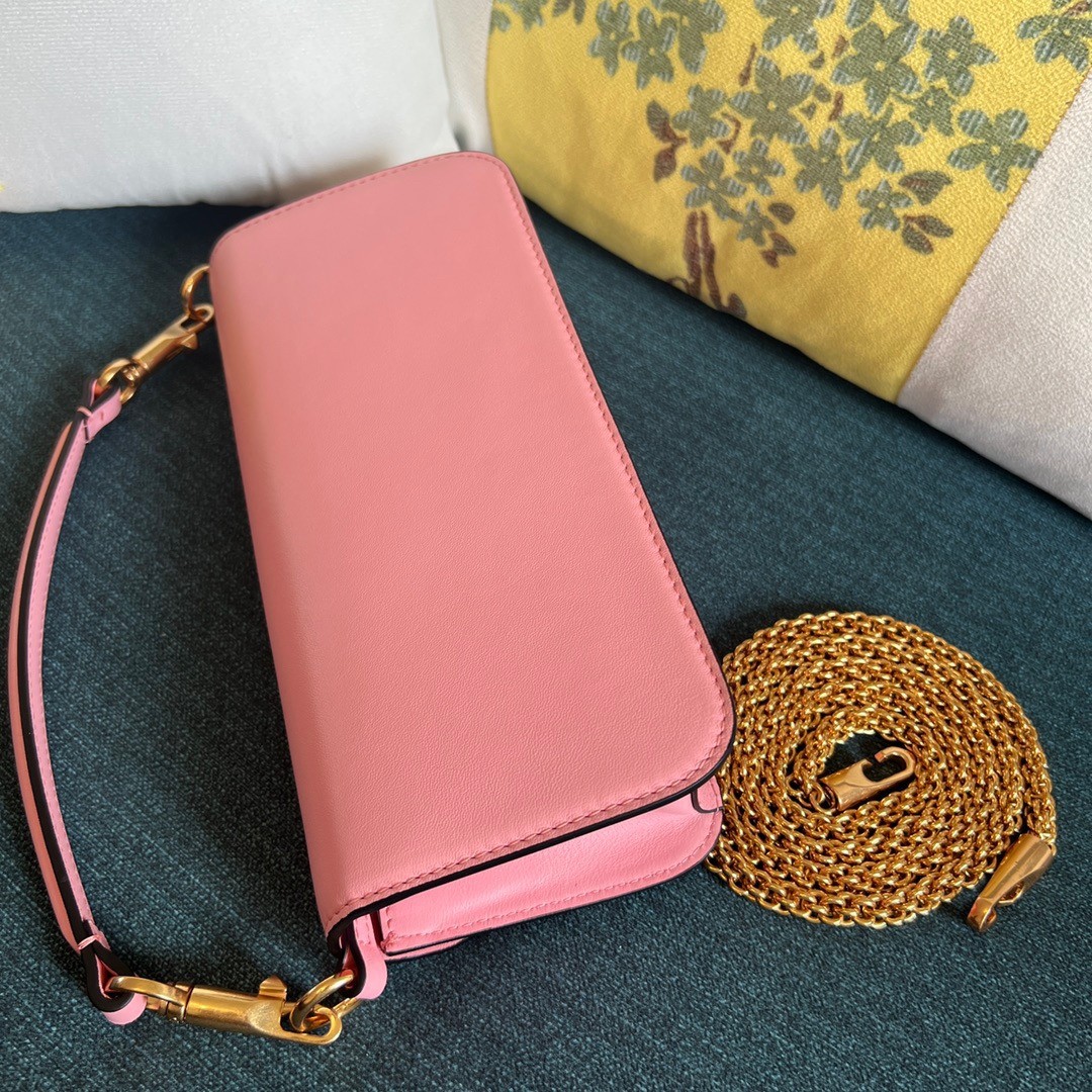 Va1e*ntin0 loco large shoulder bag in pink calfskin