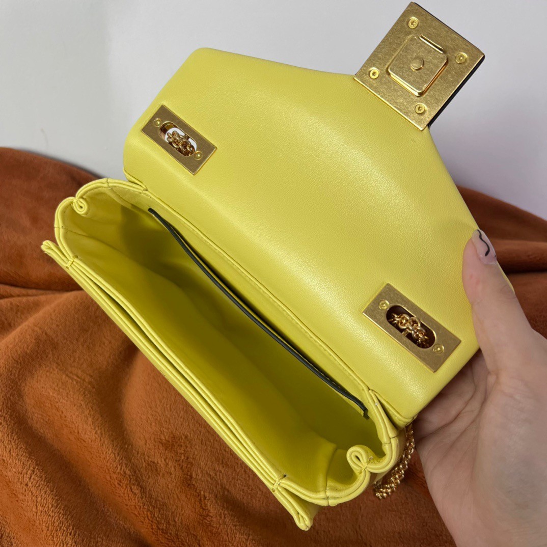 Va1e*ntin0 one stud chain bag in yellow nappa leather