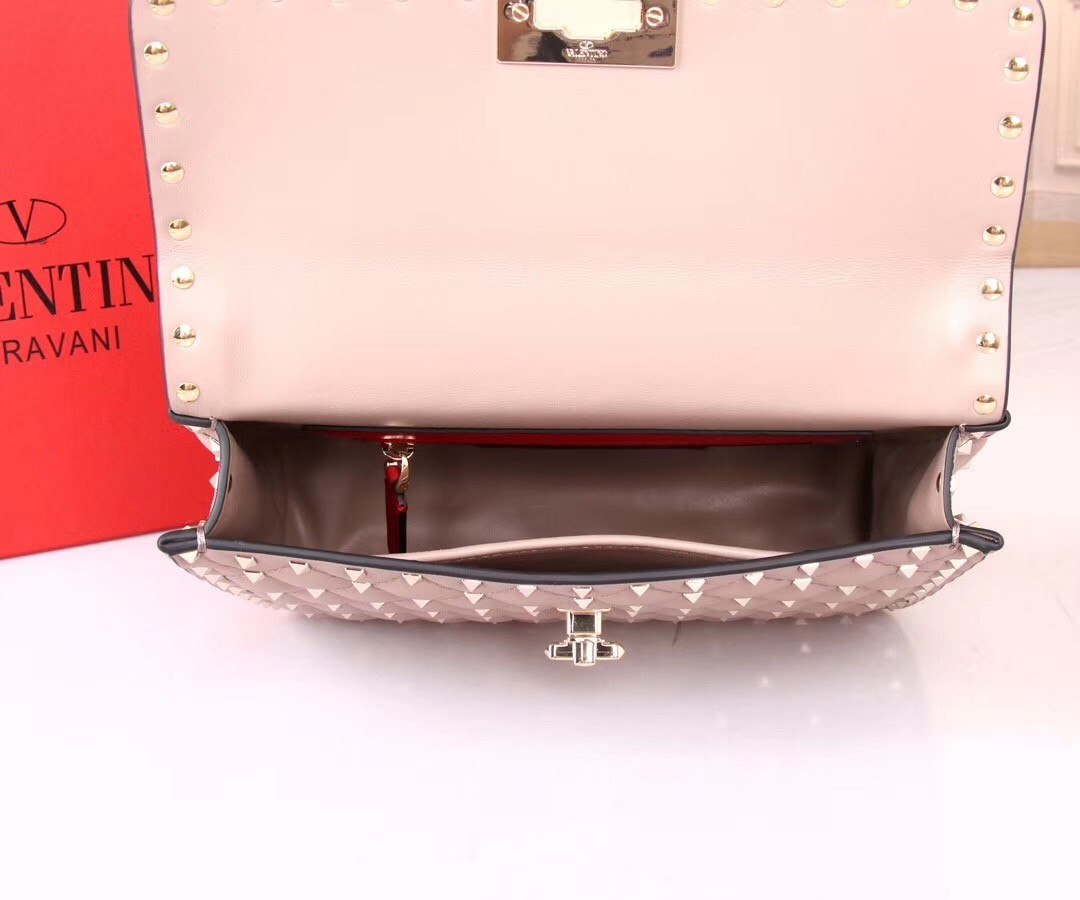 Va1e*ntin0 medium rockstud spike chain nude bag
