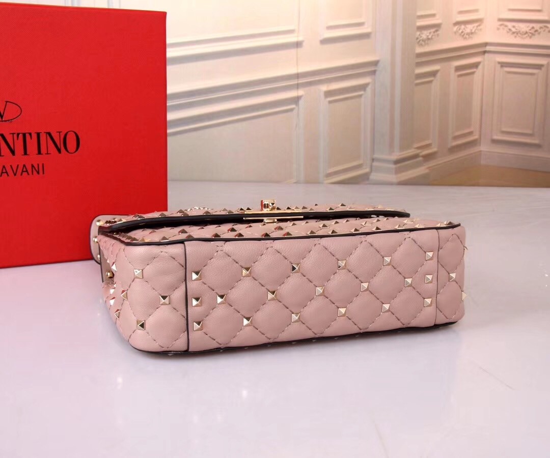 Va1e*ntin0 medium rockstud spike chain nude bag
