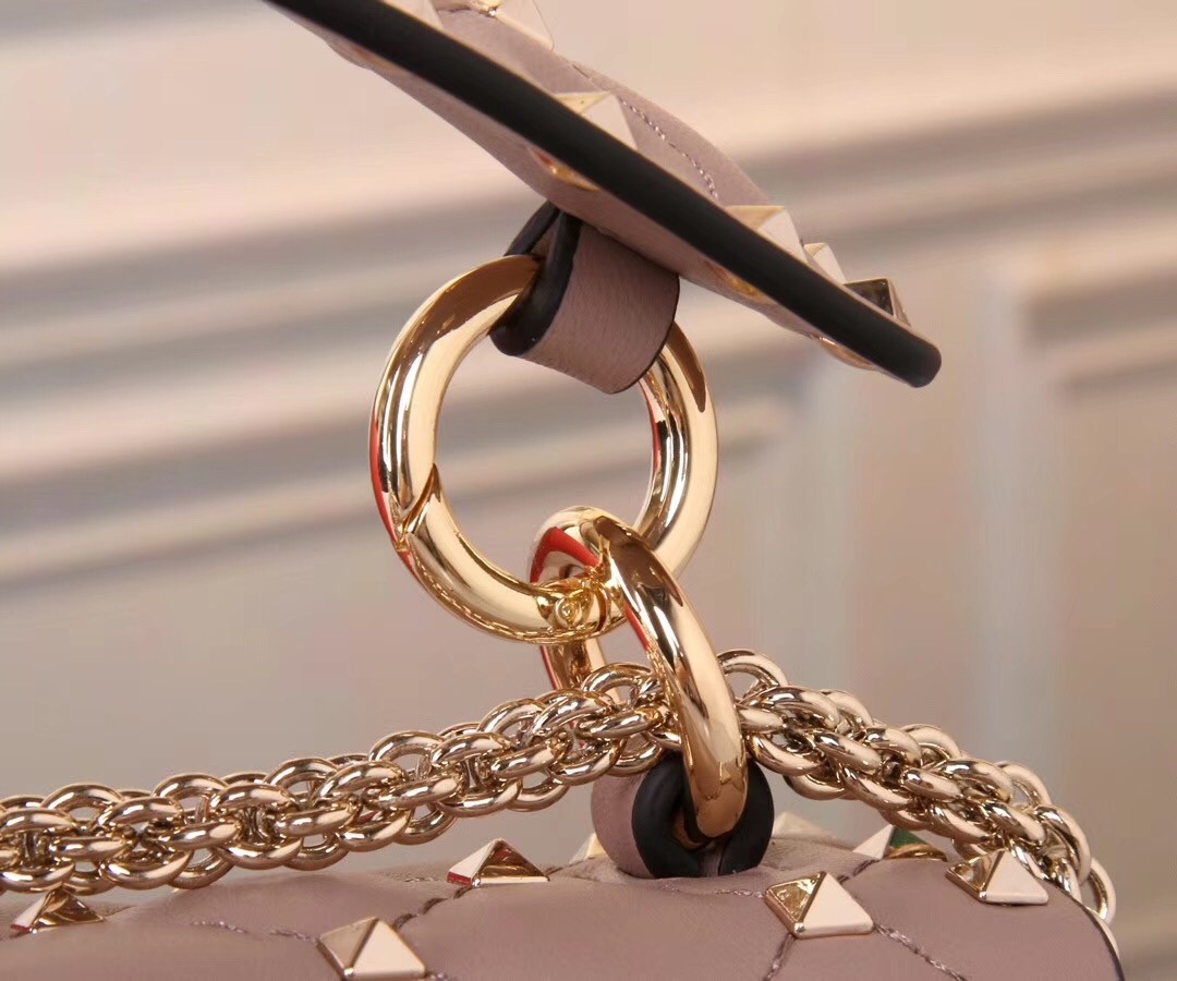 Va1e*ntin0 medium rockstud spike chain nude bag