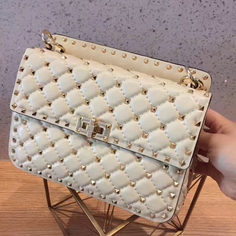 Va1e*ntin0 medium rockstud spike chain white bag