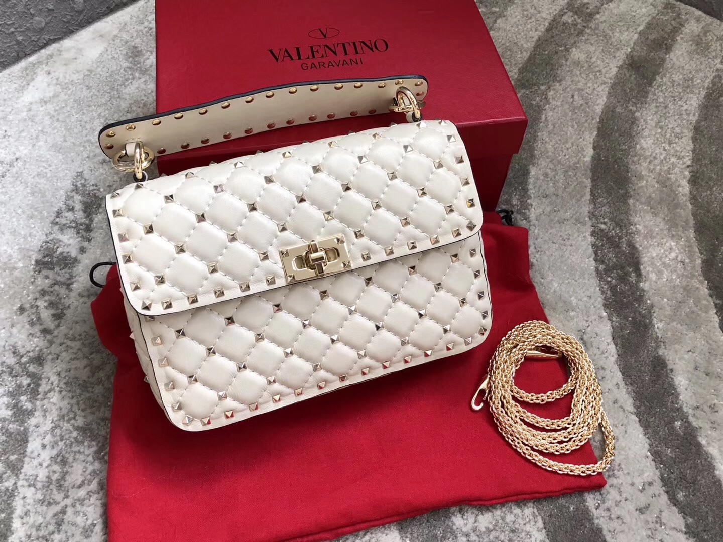 Valentino Rockstud Spike Medium Bag In White Nappa Leather