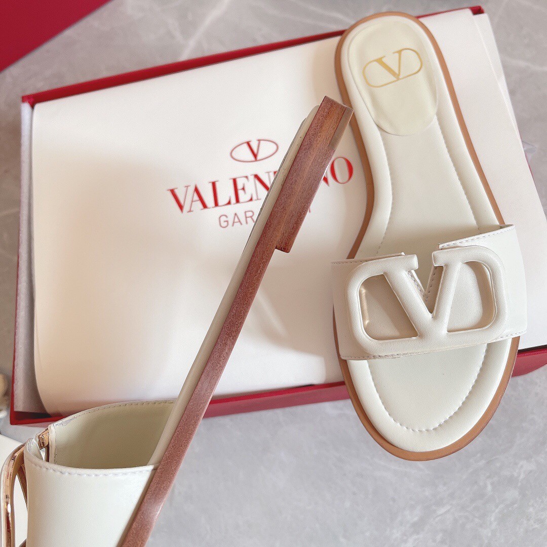 Valentino VLogo Signature Flat Slides In White Calfskin