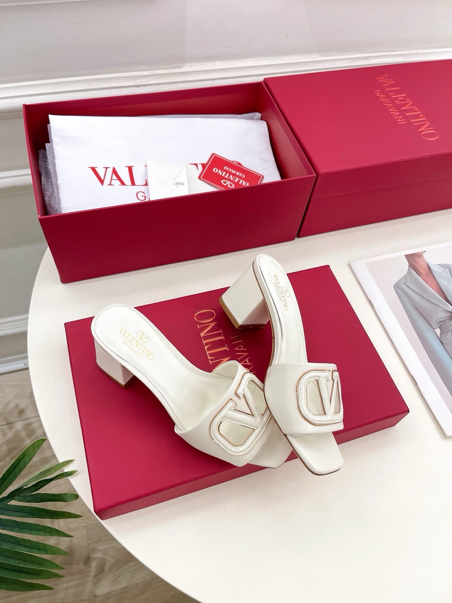 Va1e*ntin0 vlogo cut-out slide sandals 60mm in white leather